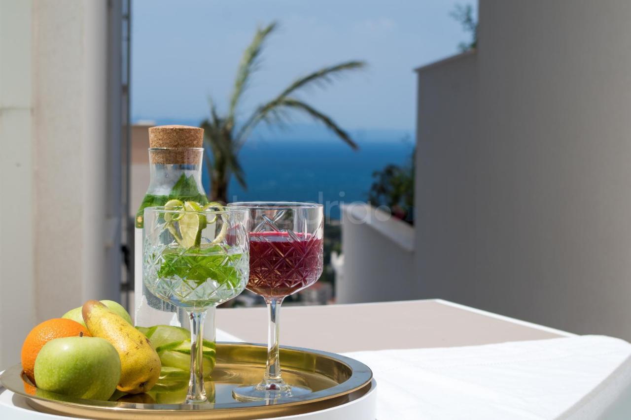 Villa Smaragd - Opal - Luxury Apt With Shared Pool And Private Hot Tub Makarska Kültér fotó