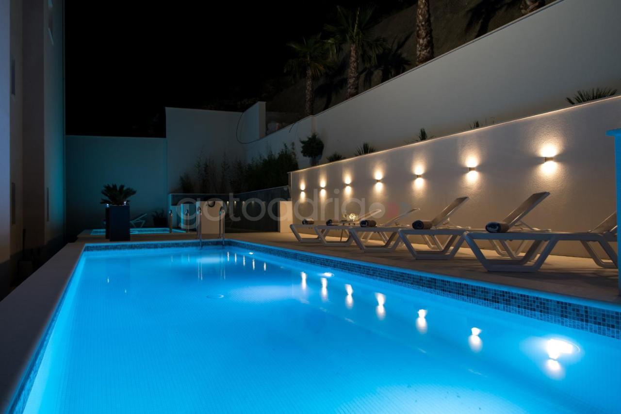 Villa Smaragd - Opal - Luxury Apt With Shared Pool And Private Hot Tub Makarska Kültér fotó